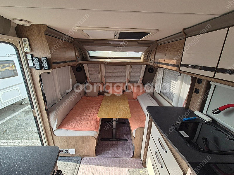 카라반 코치맨 VIP 575/4 판매합니다.--8